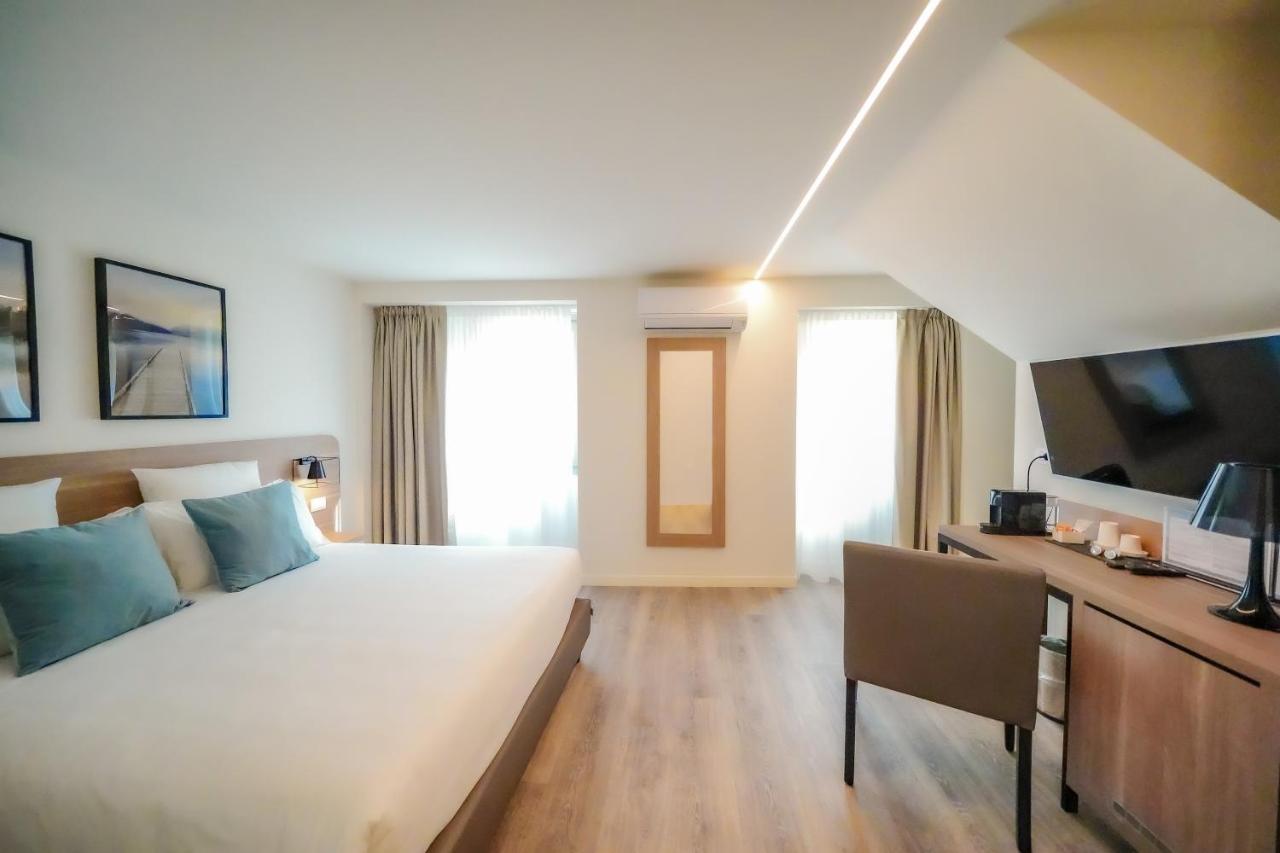 Bergamo Inn 15 エクステリア 写真 A room at the hotel